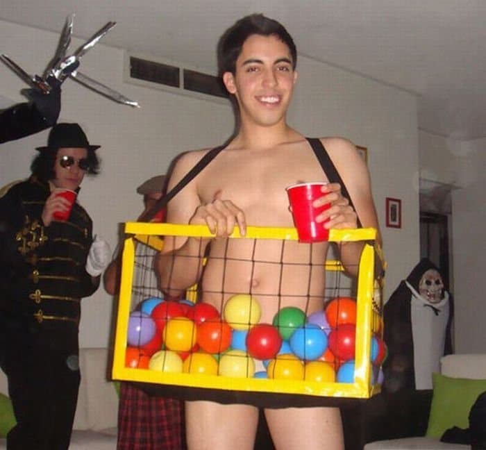 Office Halloween - Inappropriate costume 5